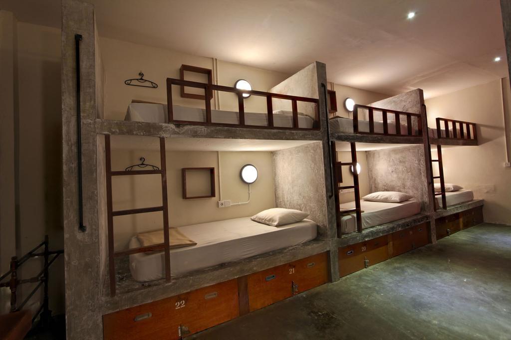 Kayun Hostel Legian Quarto foto