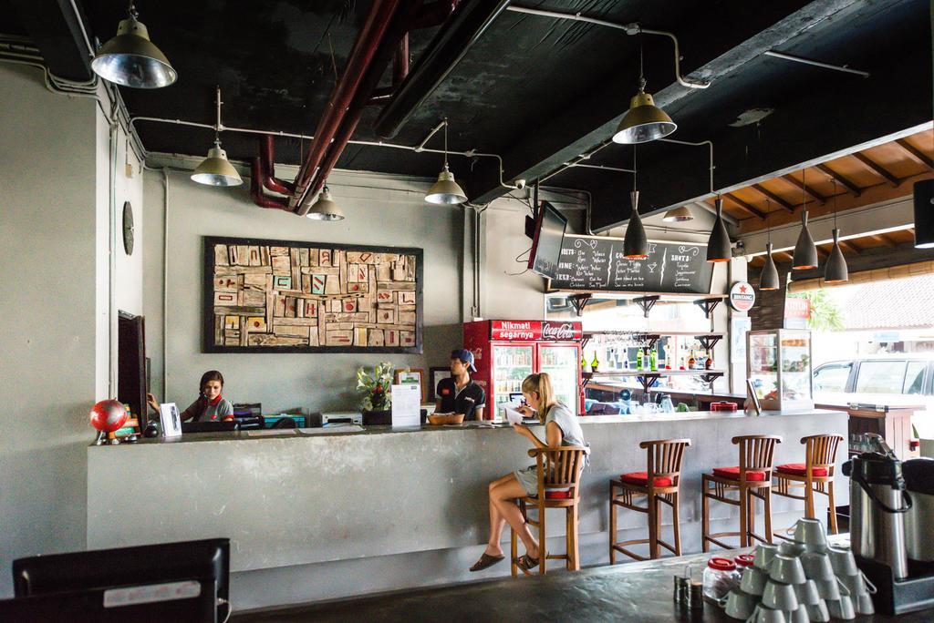 Kayun Hostel Legian Quarto foto
