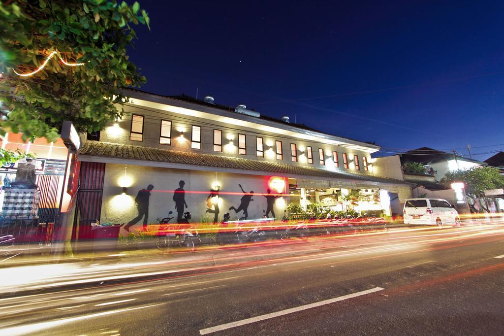 Kayun Hostel Legian Quarto foto