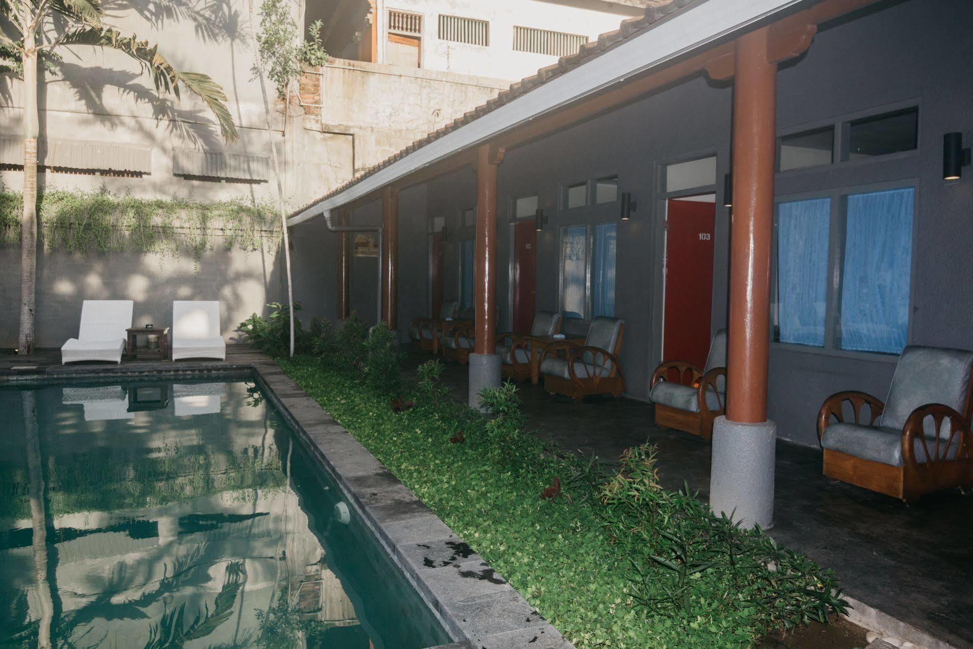 Kayun Hostel Legian Exterior foto
